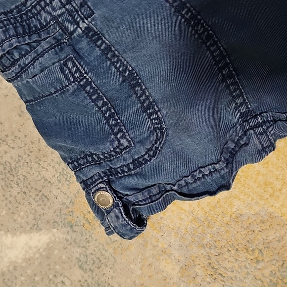 Women's Overall Shorts - Picture 3 of 8